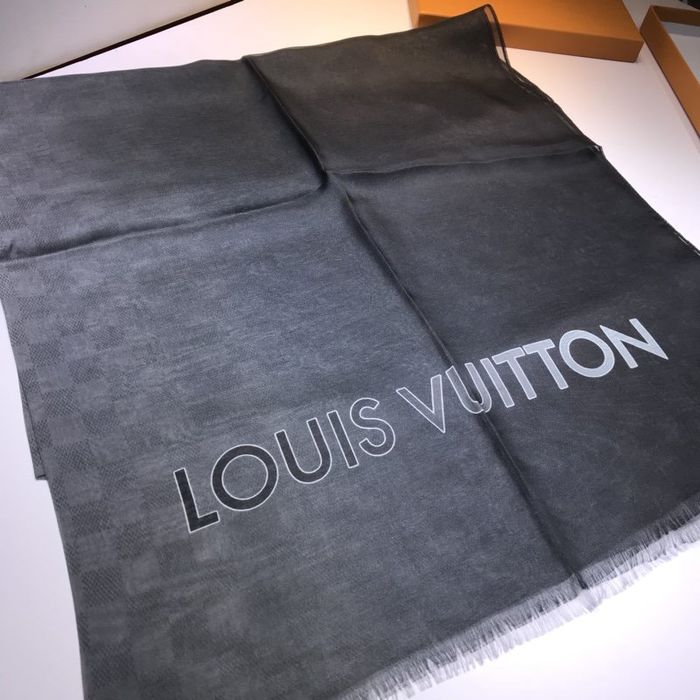 Louis Vuitton Scarf LVS00161